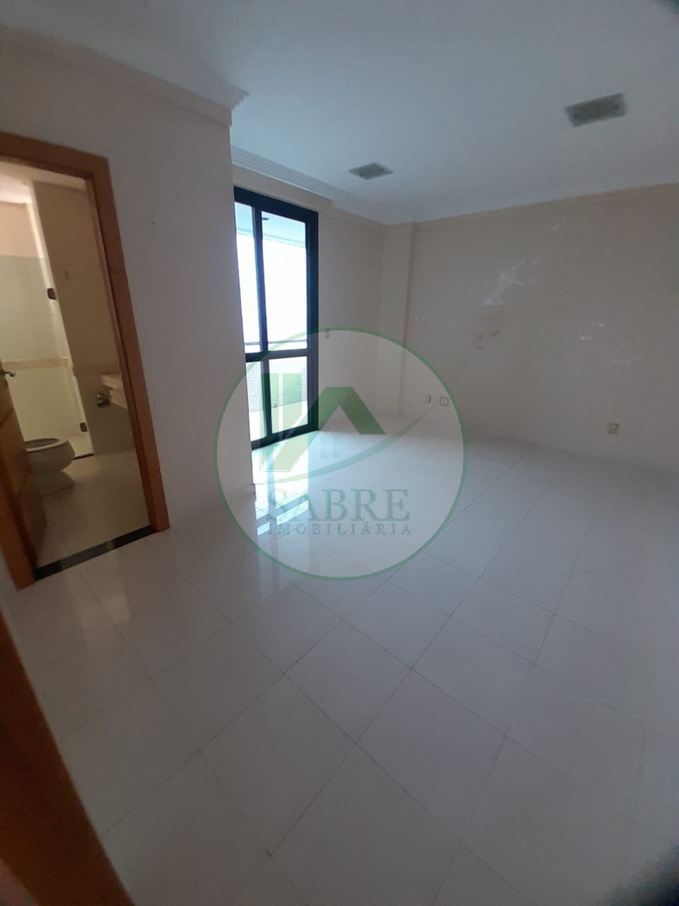 Apartamento para alugar com 3 quartos, 204m² - Foto 12