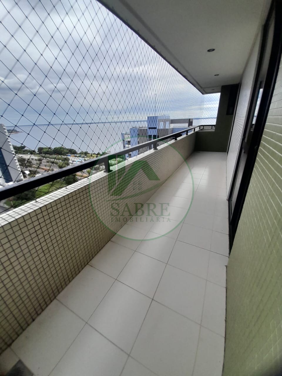 Apartamento para alugar com 3 quartos, 204m² - Foto 17