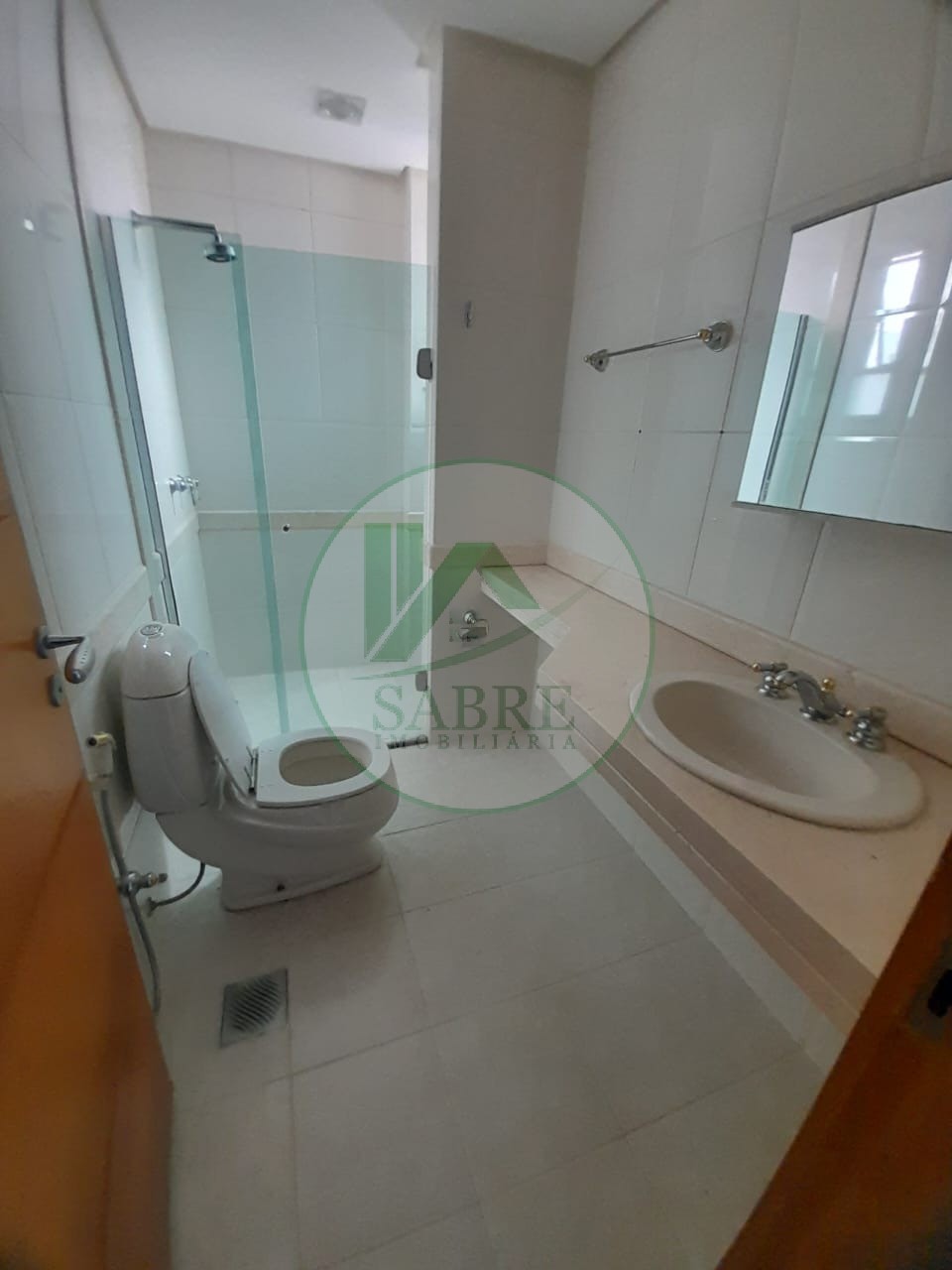 Apartamento para alugar com 3 quartos, 204m² - Foto 23