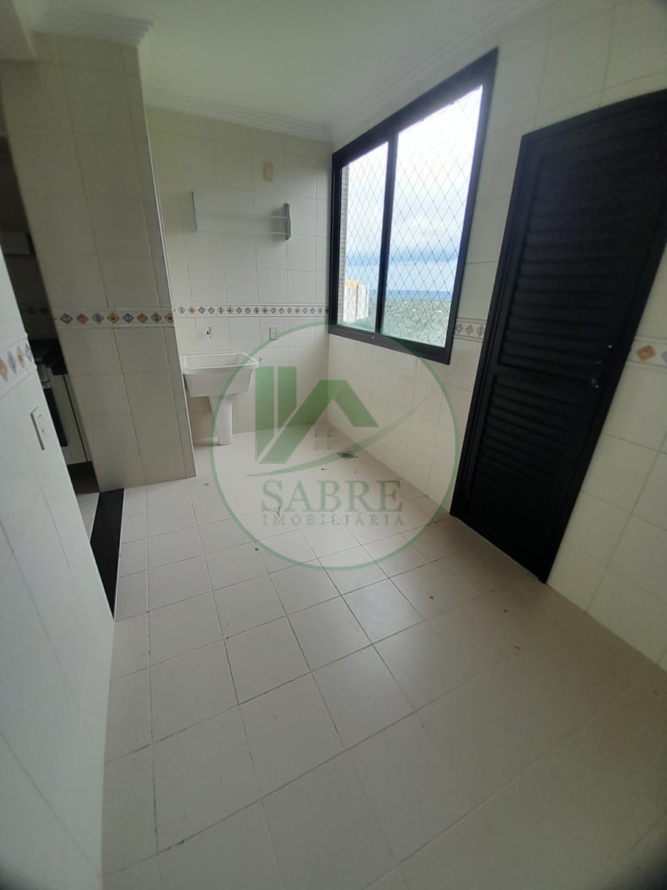 Apartamento para alugar com 3 quartos, 204m² - Foto 9