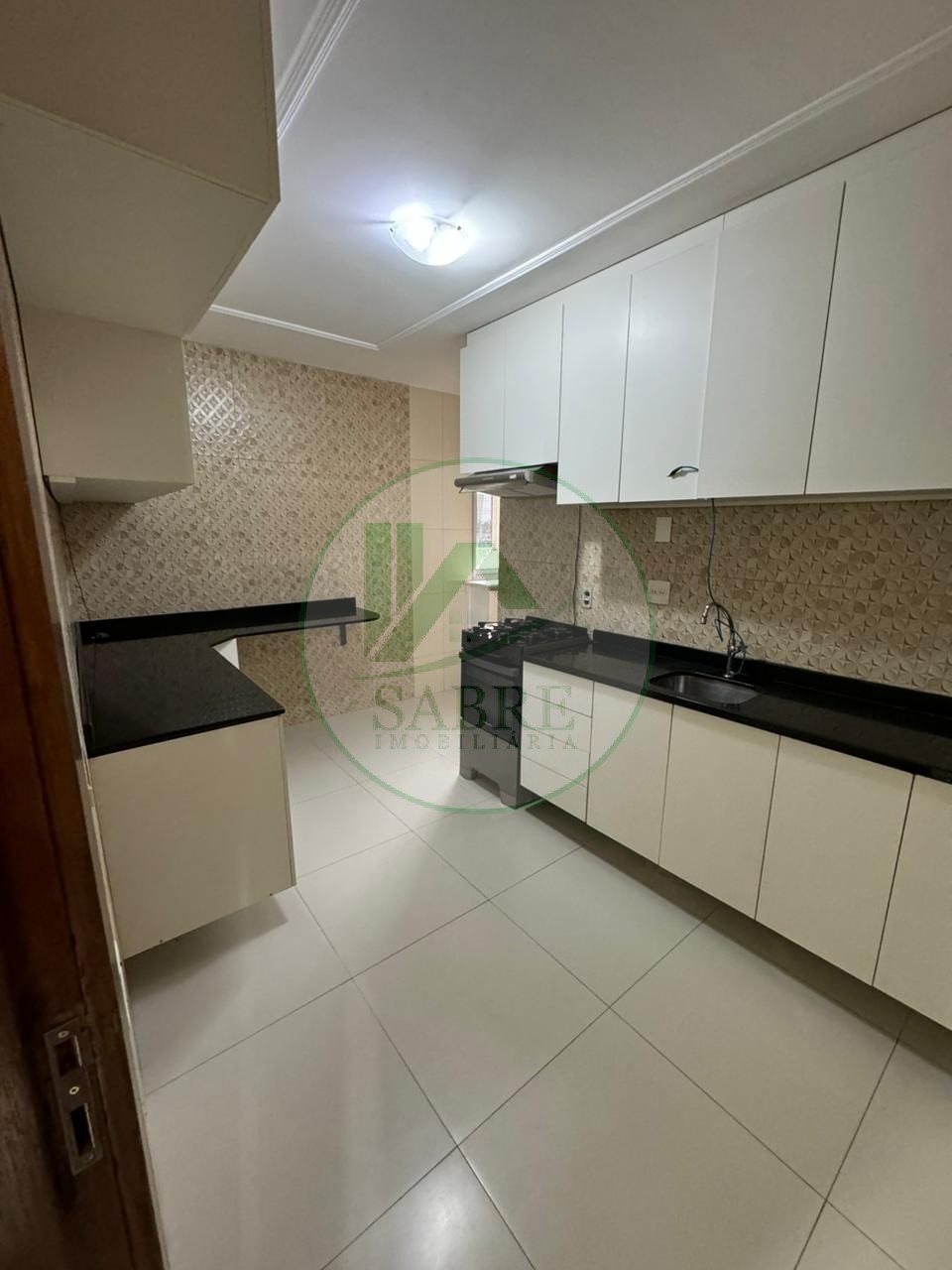 Apartamento à venda com 3 quartos, 112m² - Foto 3