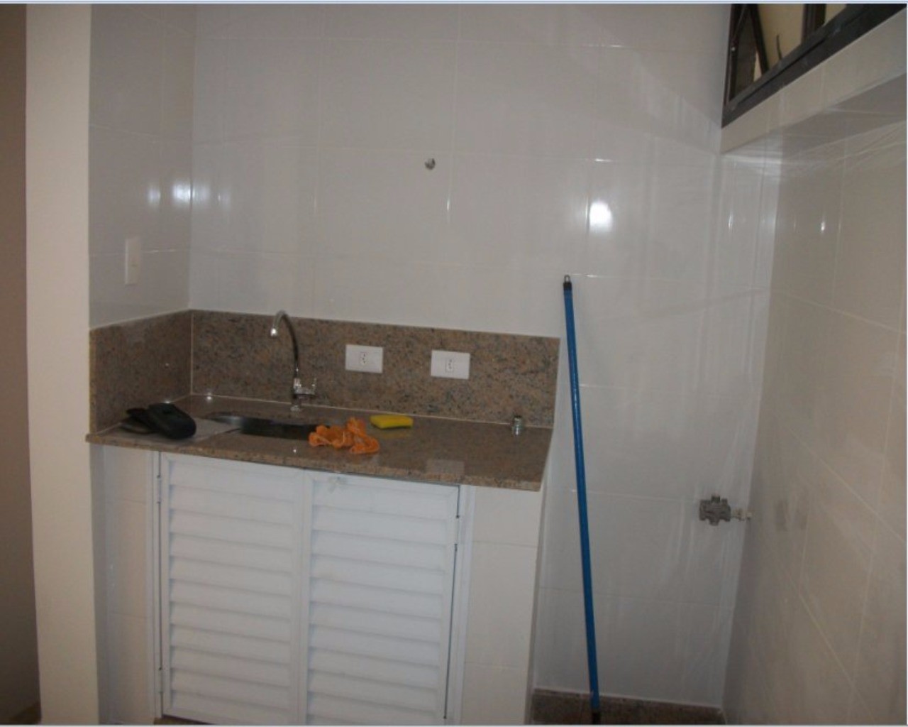 Apartamento para alugar com 1 quarto, 50m² - Foto 2