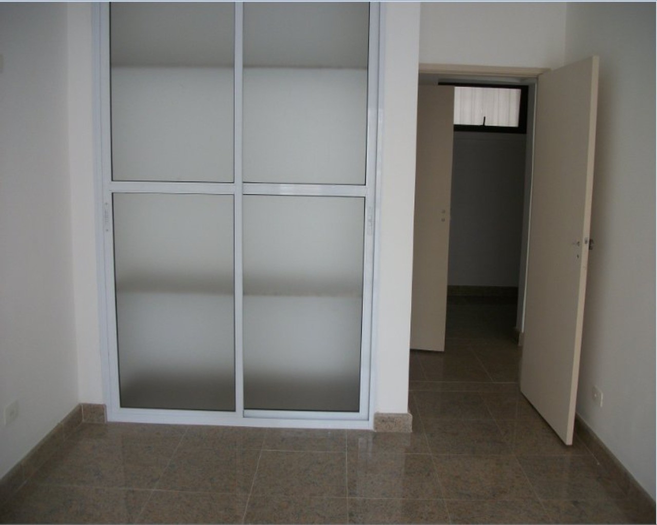 Apartamento para alugar com 1 quarto, 50m² - Foto 1