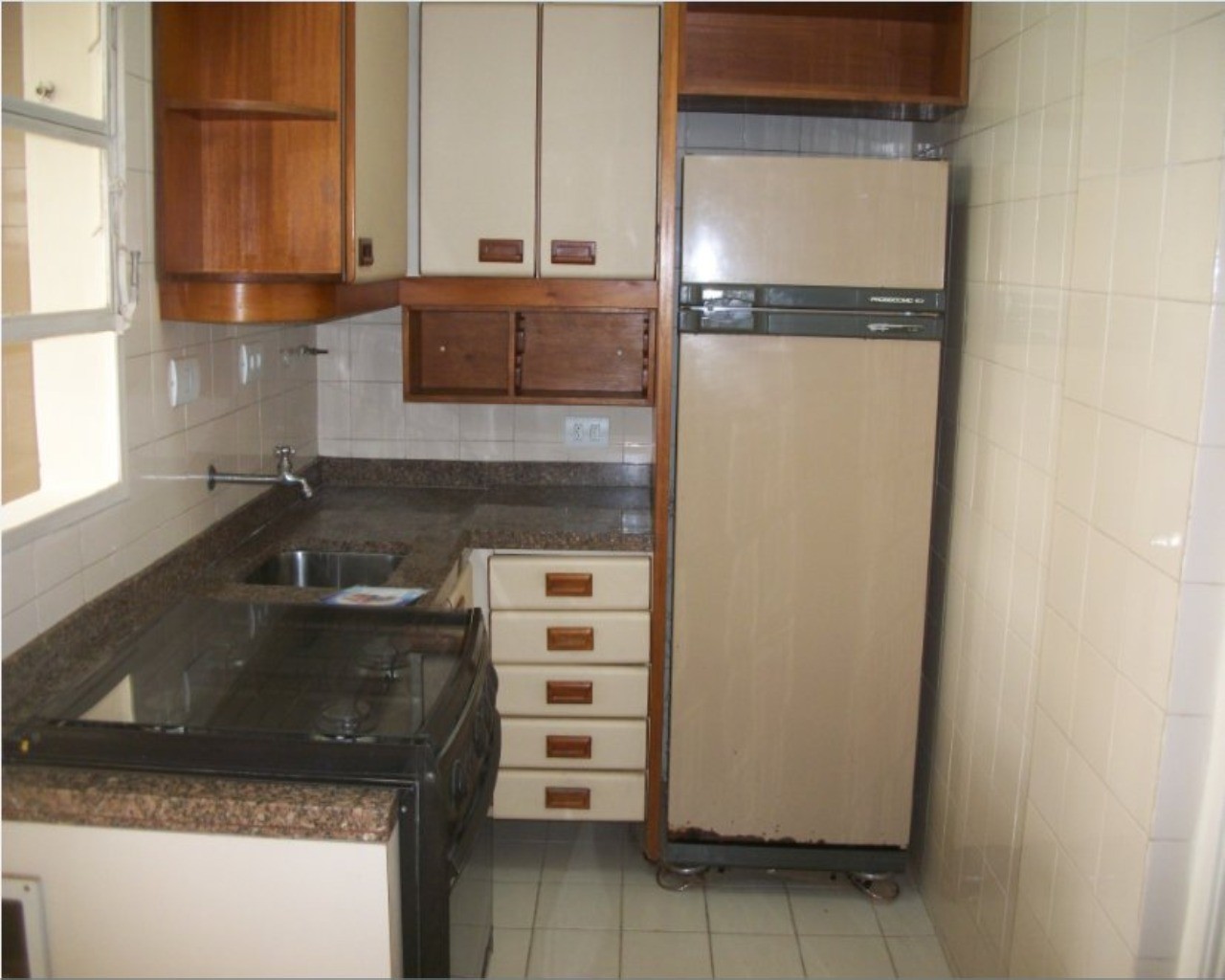 Apartamento para alugar com 2 quartos, 70m² - Foto 4