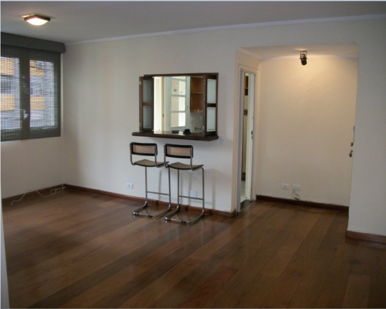 Apartamento para alugar com 2 quartos, 70m² - Foto 1