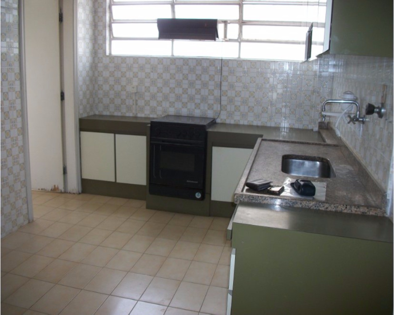 Apartamento para alugar com 3 quartos, 108m² - Foto 2