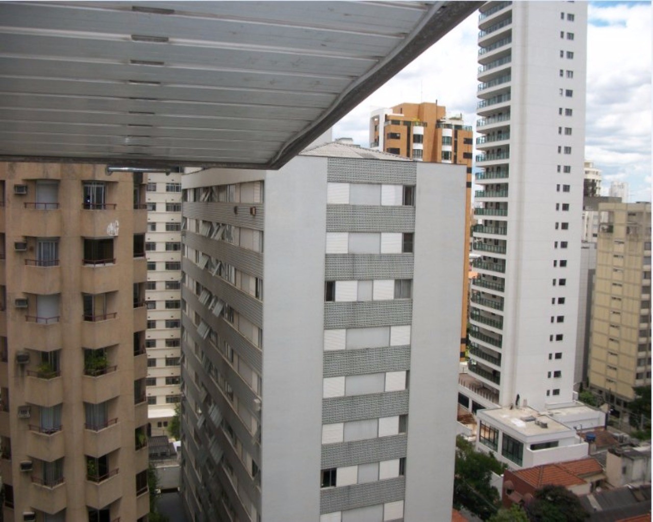 Apartamento para alugar com 3 quartos, 108m² - Foto 14