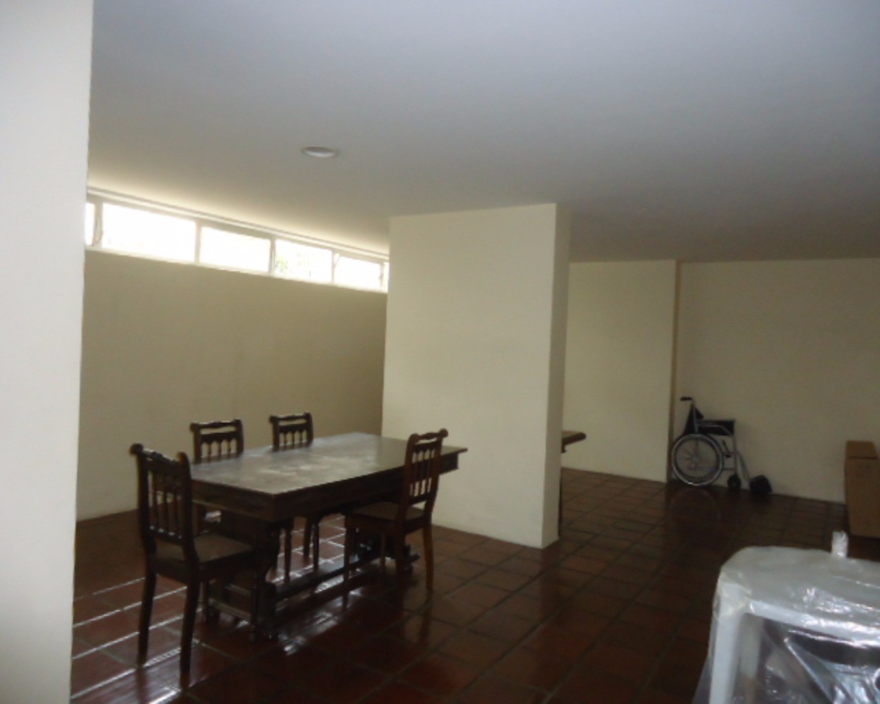 Apartamento para alugar com 3 quartos, 110m² - Foto 4