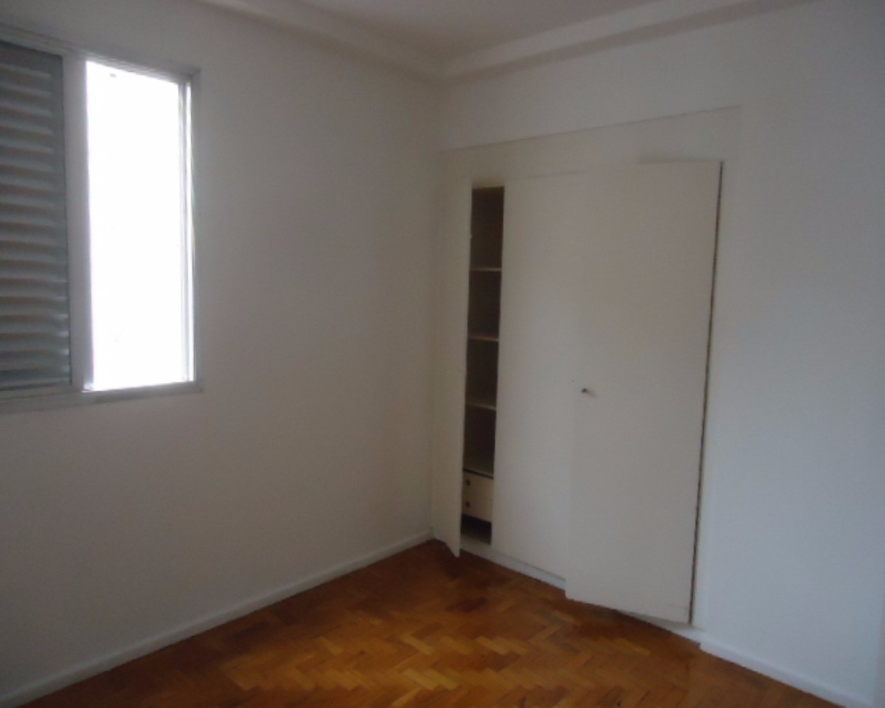 Apartamento para alugar com 3 quartos, 110m² - Foto 9