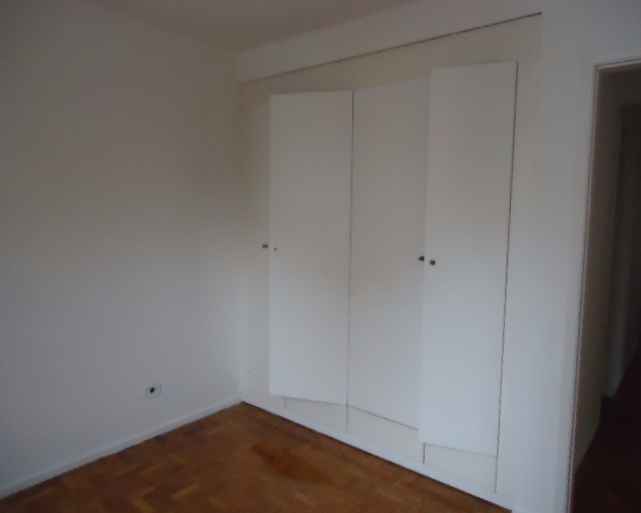 Apartamento para alugar com 3 quartos, 110m² - Foto 11