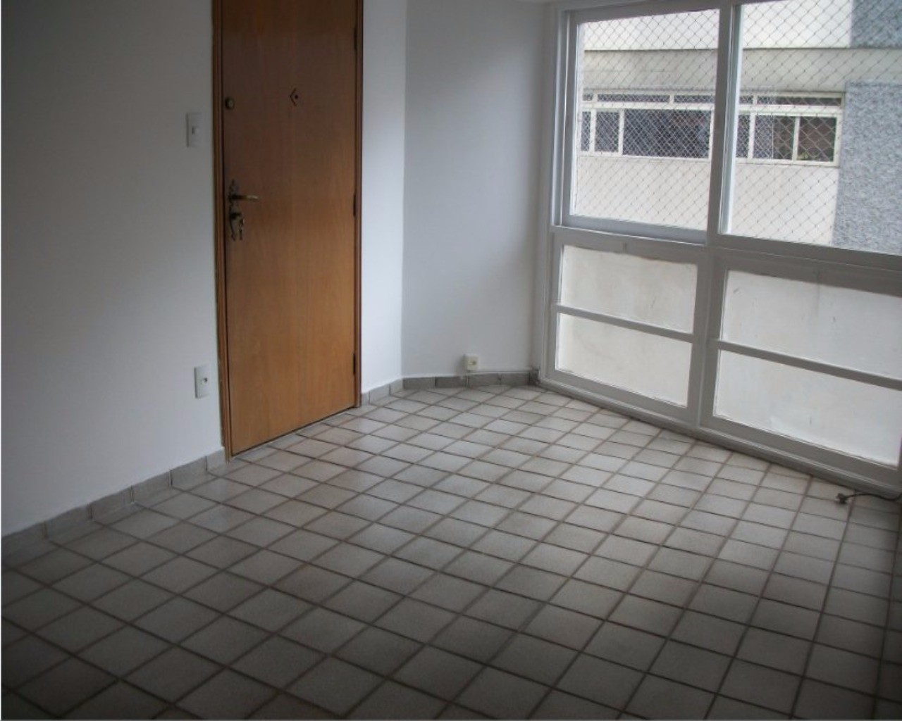 Apartamento para alugar com 2 quartos, 60m² - Foto 2