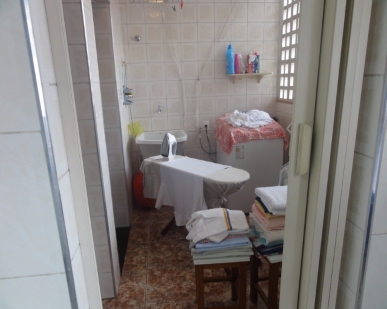 Apartamento para alugar com 3 quartos, 130m² - Foto 16