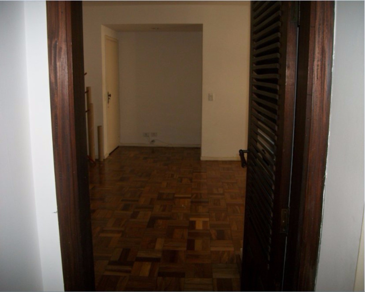 Apartamento para alugar com 2 quartos, 70m² - Foto 12