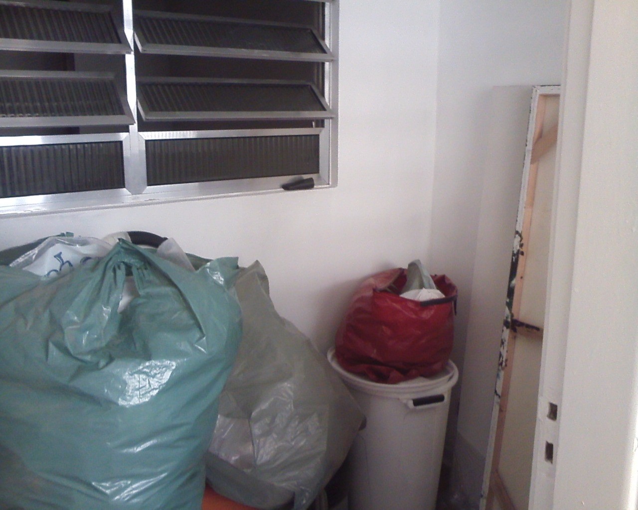 Apartamento para alugar com 3 quartos, 130m² - Foto 9