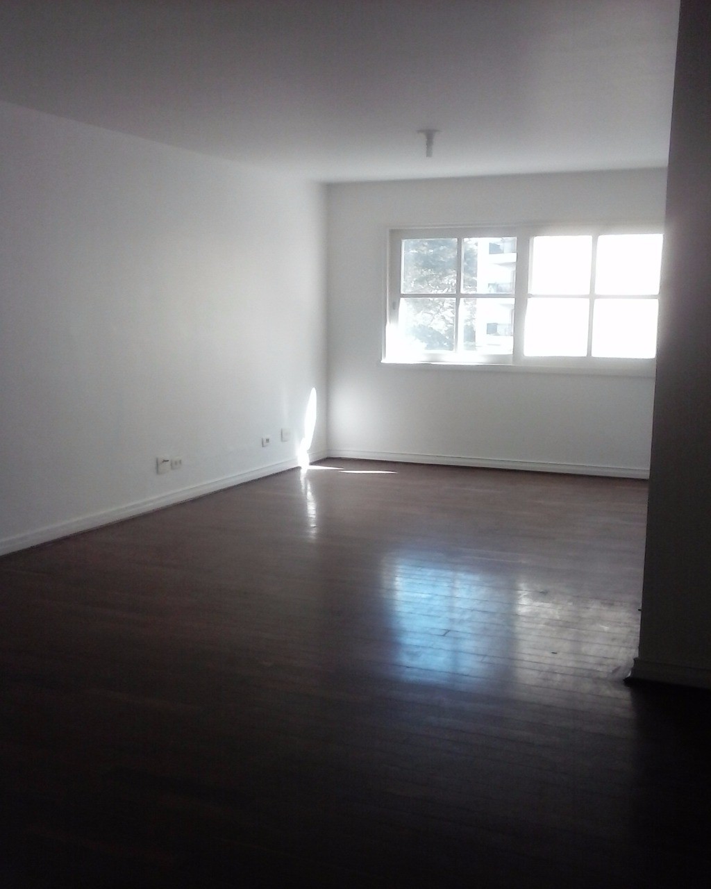 Apartamento para alugar com 3 quartos, 120m² - Foto 1