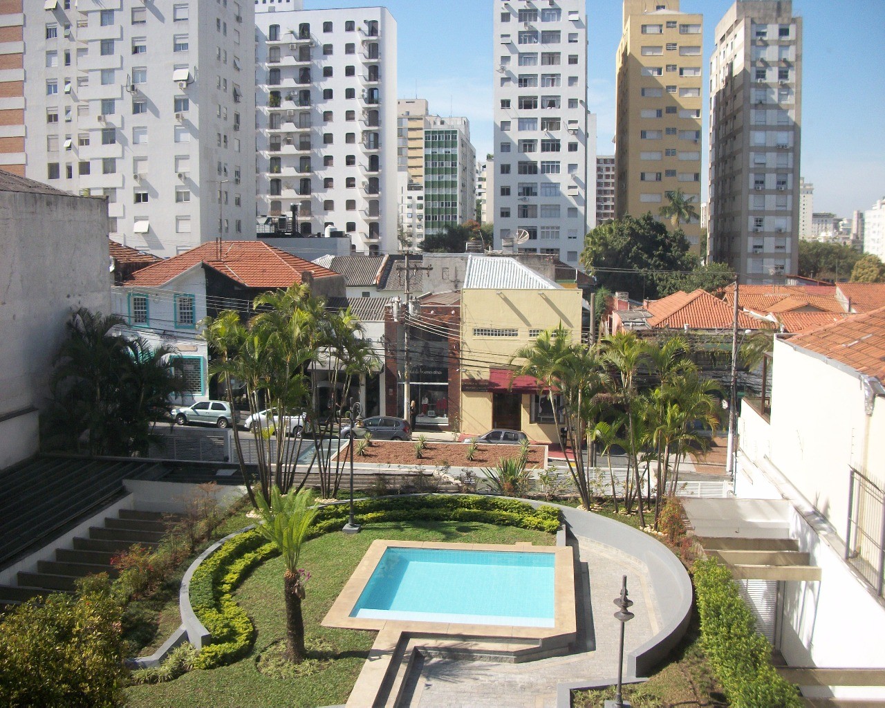 Apartamento para alugar com 3 quartos, 130m² - Foto 1