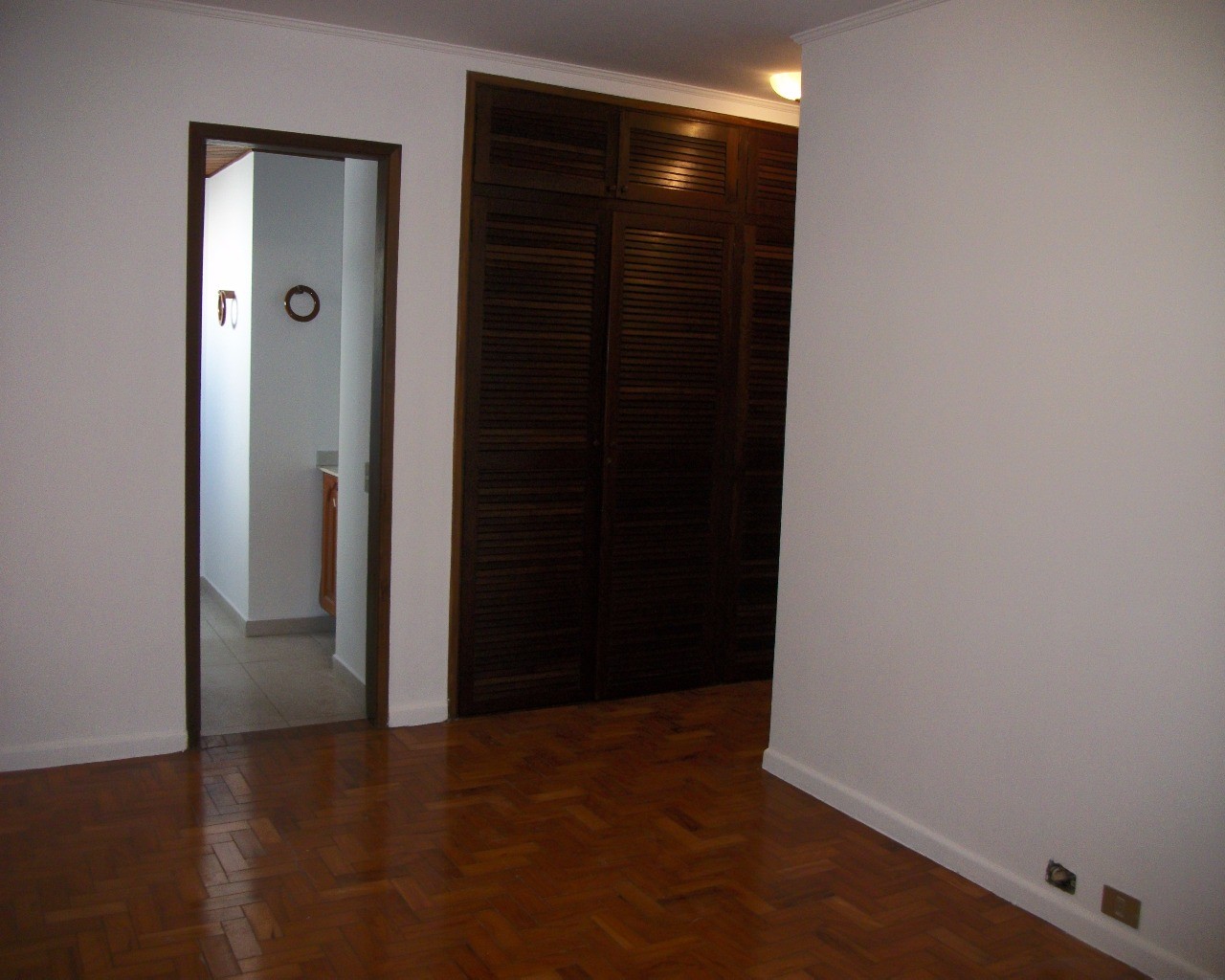 Apartamento para alugar com 3 quartos, 130m² - Foto 19