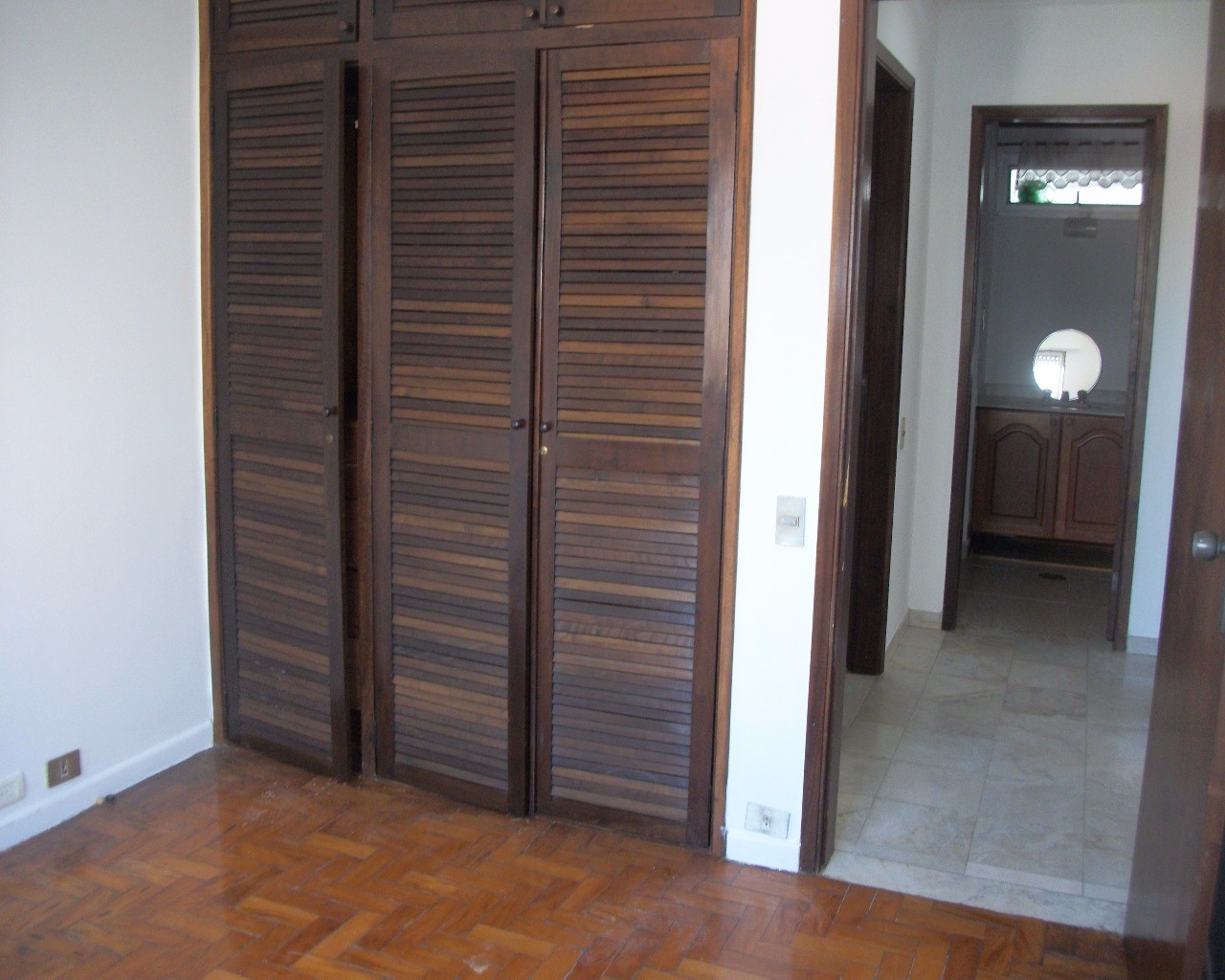 Apartamento para alugar com 3 quartos, 130m² - Foto 22