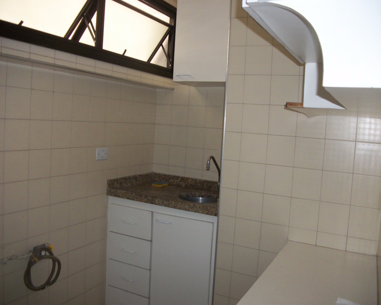 Apartamento para alugar com 1 quarto, 50m² - Foto 2