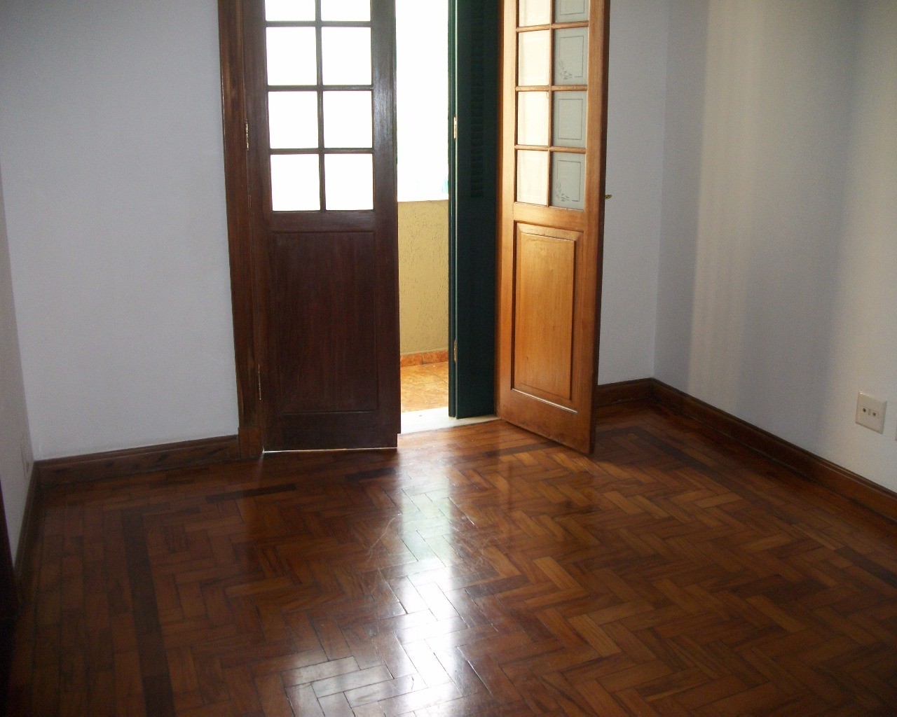 Apartamento para alugar com 3 quartos, 90m² - Foto 4