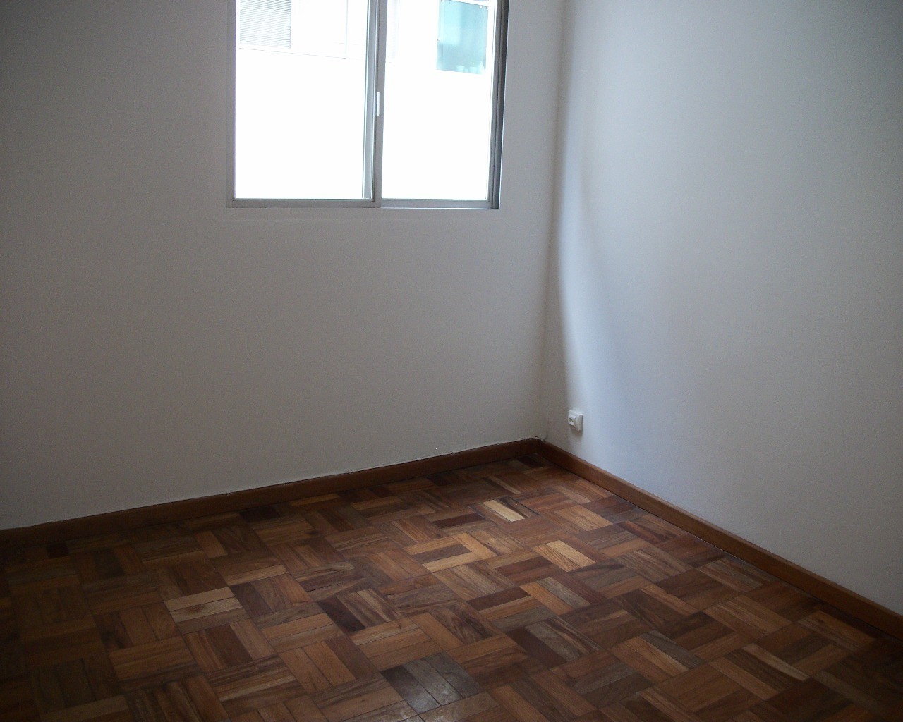 Apartamento para alugar com 2 quartos, 70m² - Foto 4