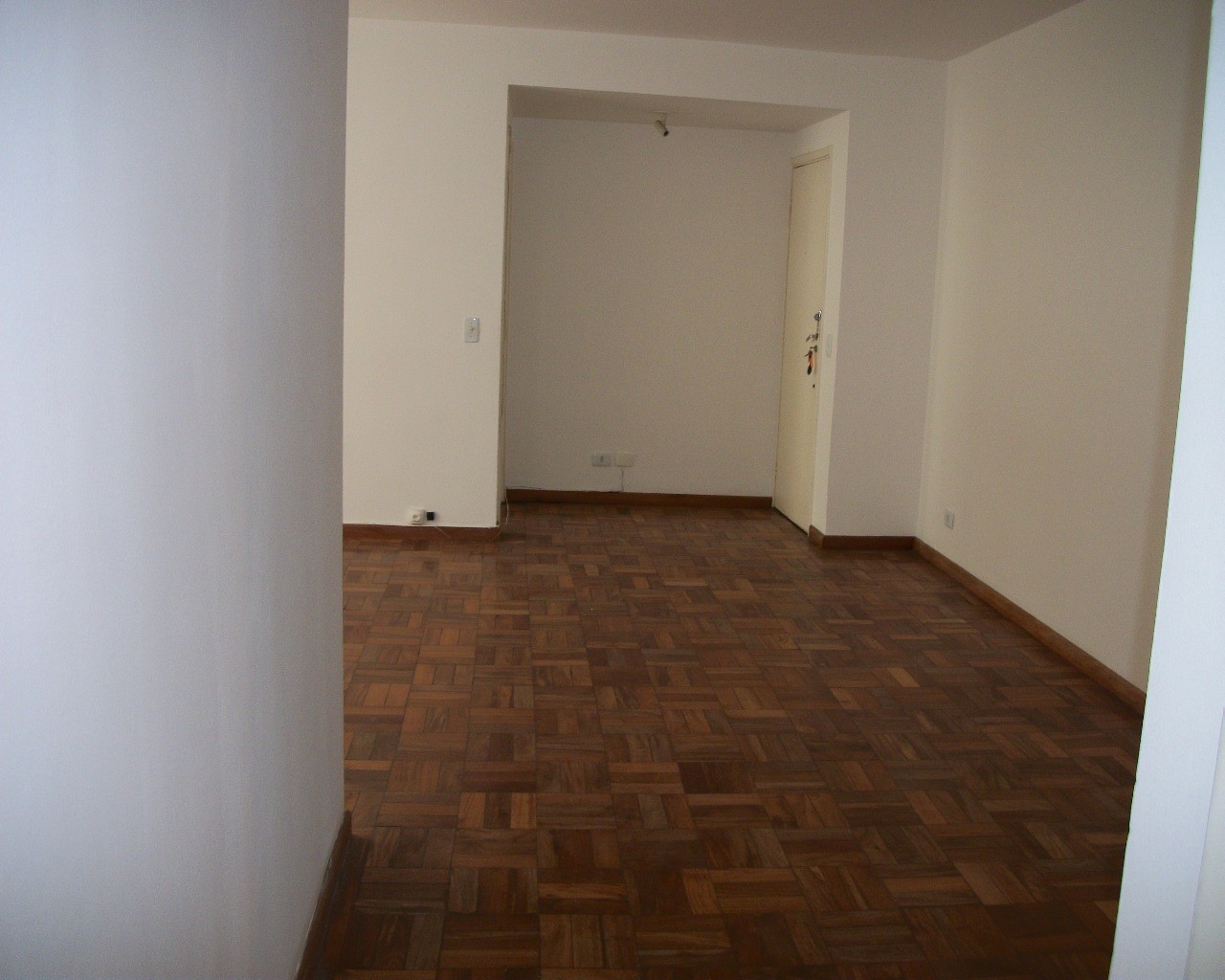 Apartamento para alugar com 2 quartos, 70m² - Foto 7