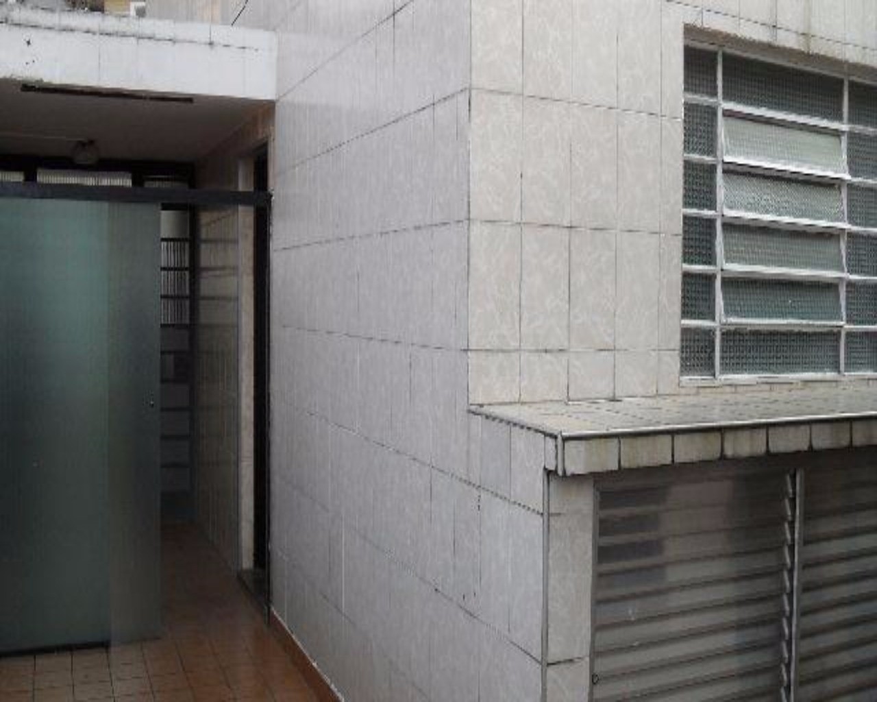 Sobrado à venda com 3 quartos, 200m² - Foto 2