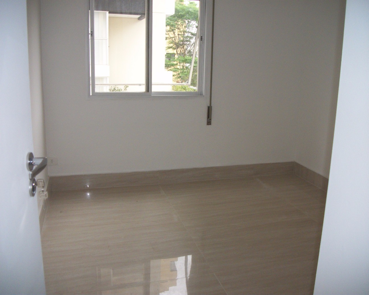 Apartamento para alugar com 3 quartos, 120m² - Foto 13