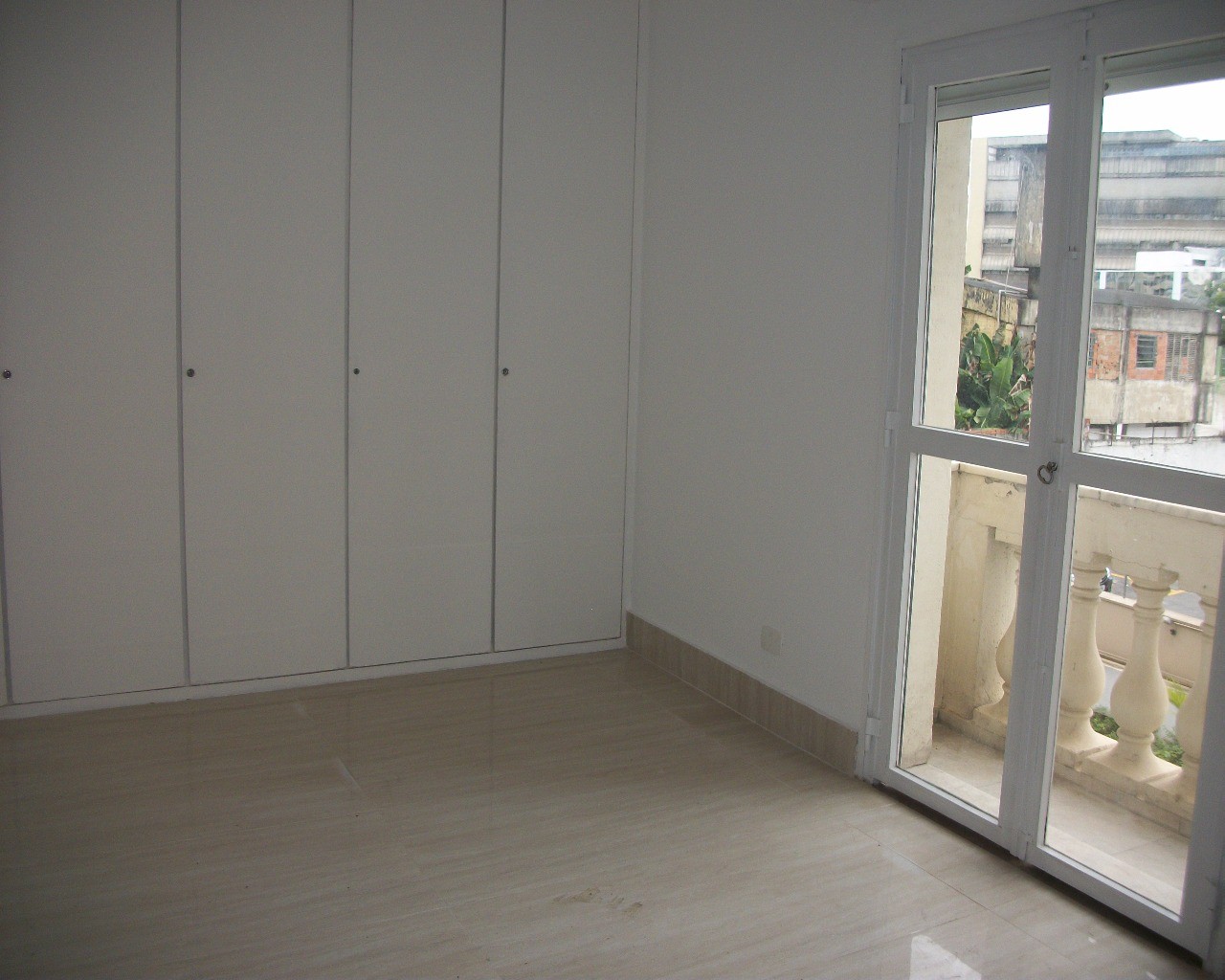 Apartamento para alugar com 3 quartos, 120m² - Foto 18