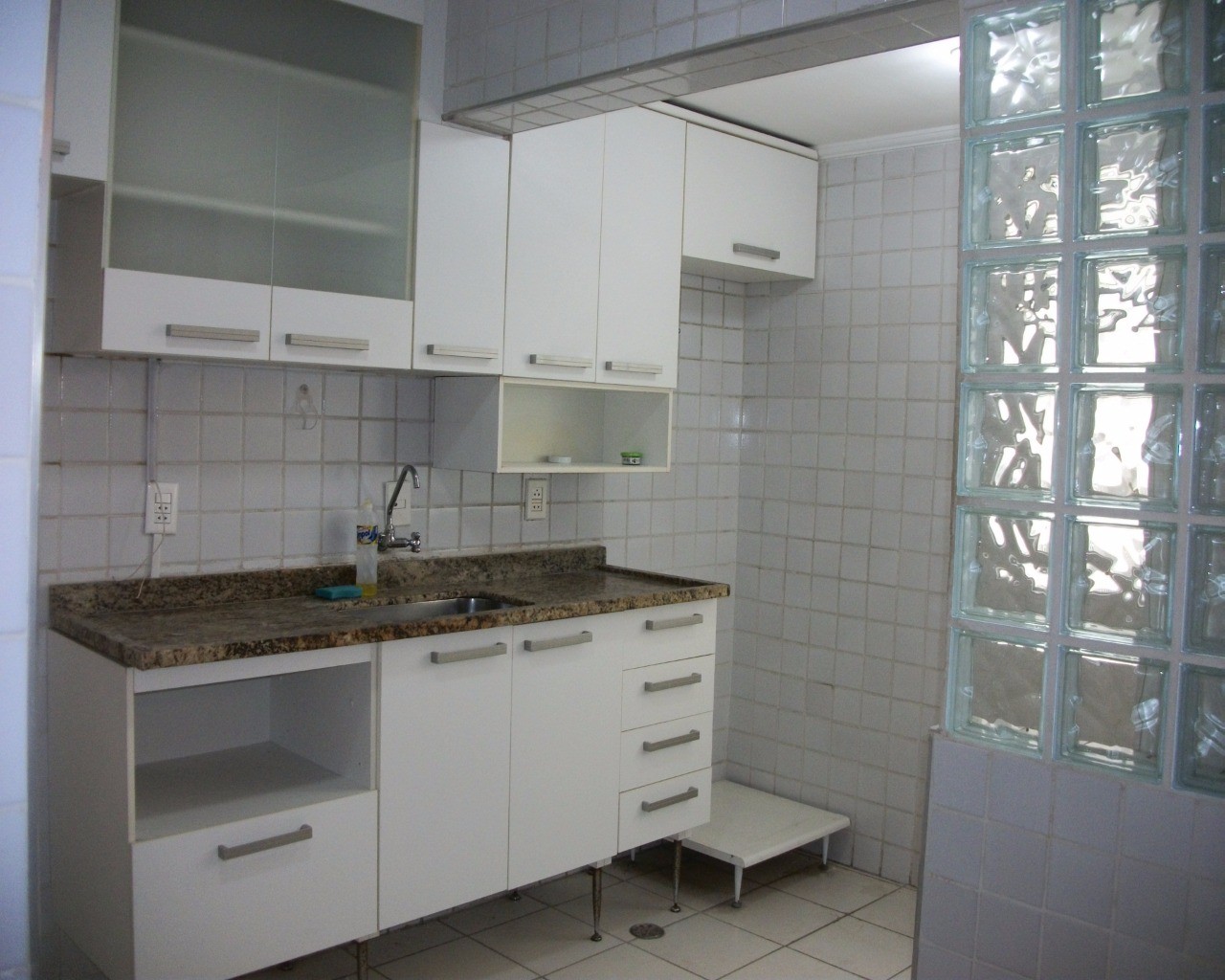 Apartamento para alugar com 2 quartos, 70m² - Foto 16