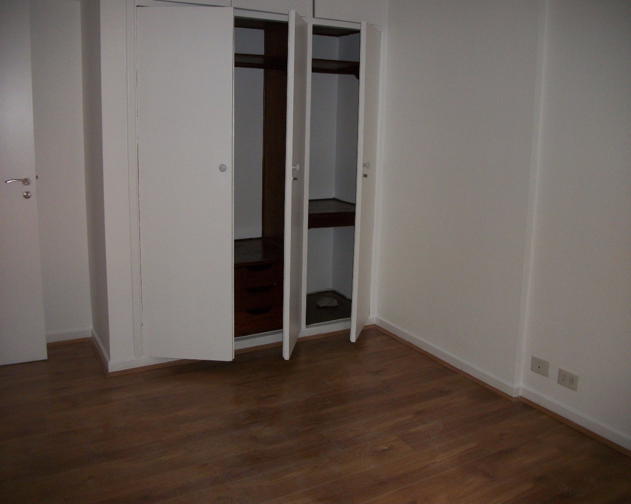 Apartamento para alugar com 2 quartos, 90m² - Foto 11