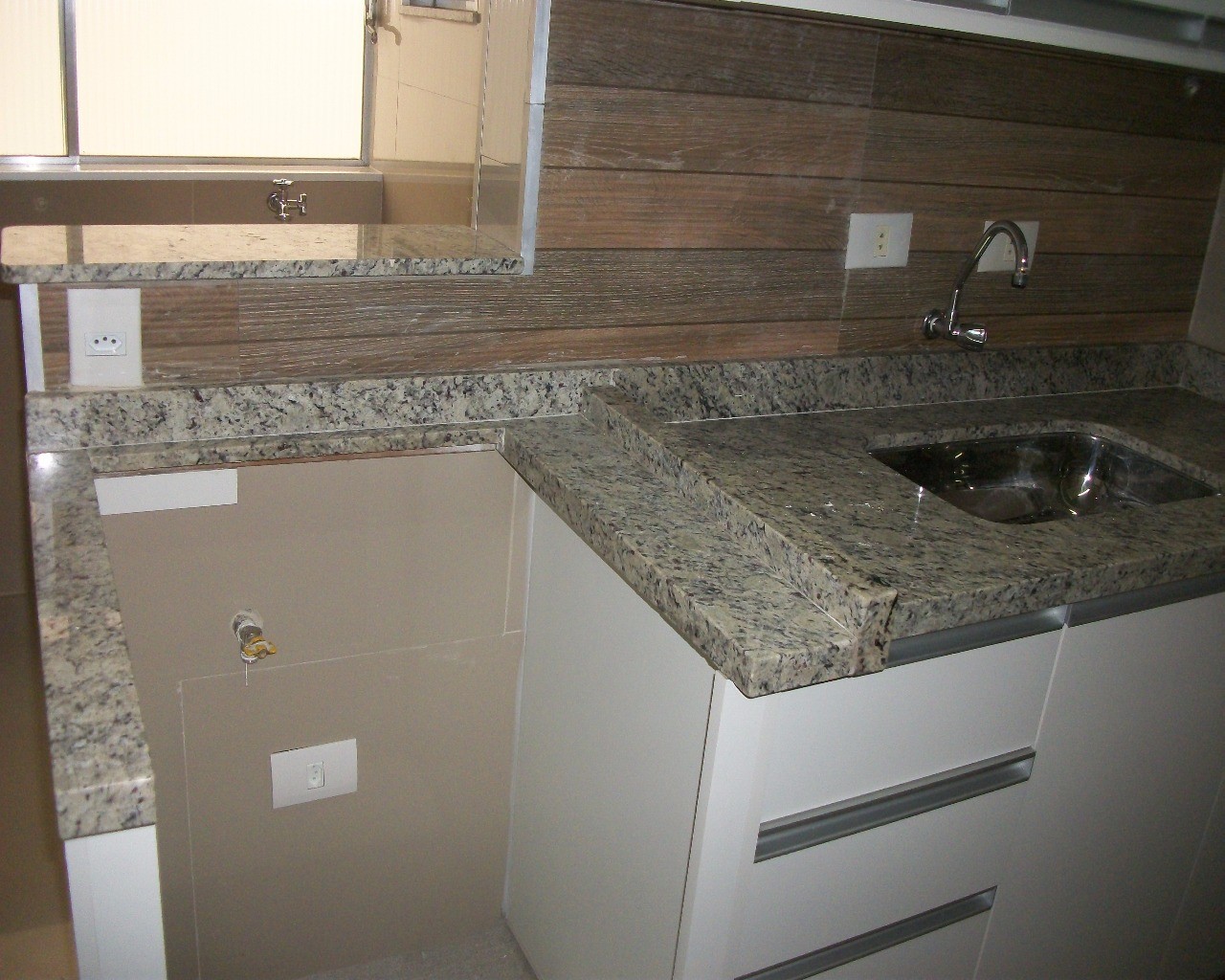 Apartamento para alugar com 2 quartos, 70m² - Foto 9