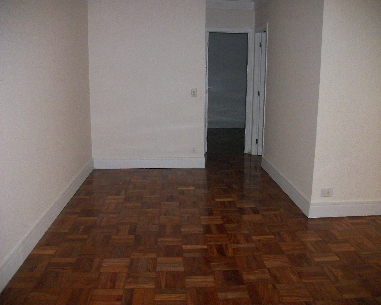 Apartamento para alugar com 2 quartos, 70m² - Foto 11