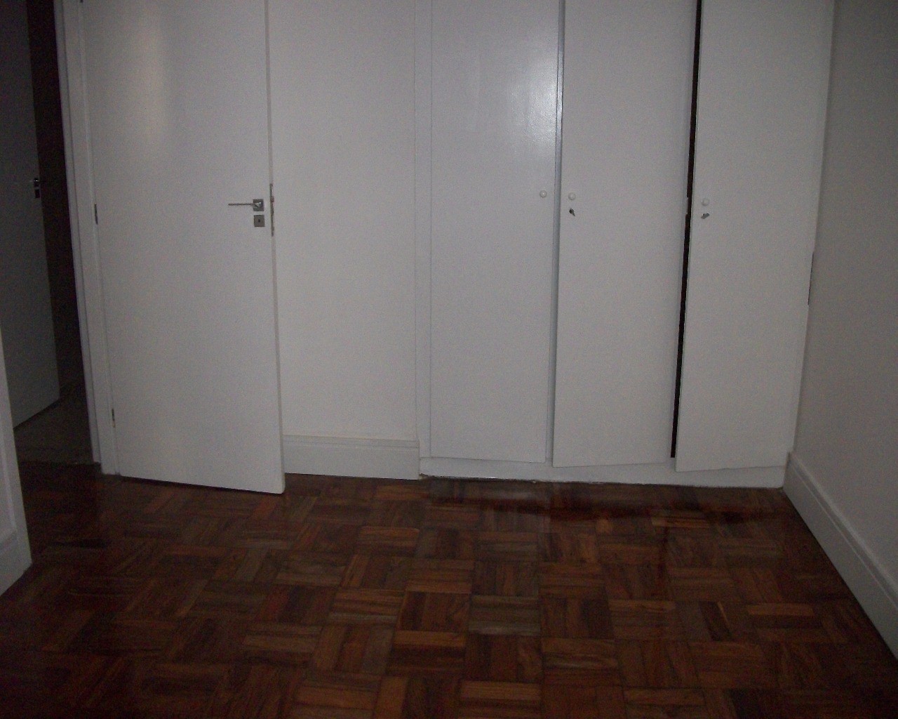 Apartamento para alugar com 2 quartos, 70m² - Foto 15