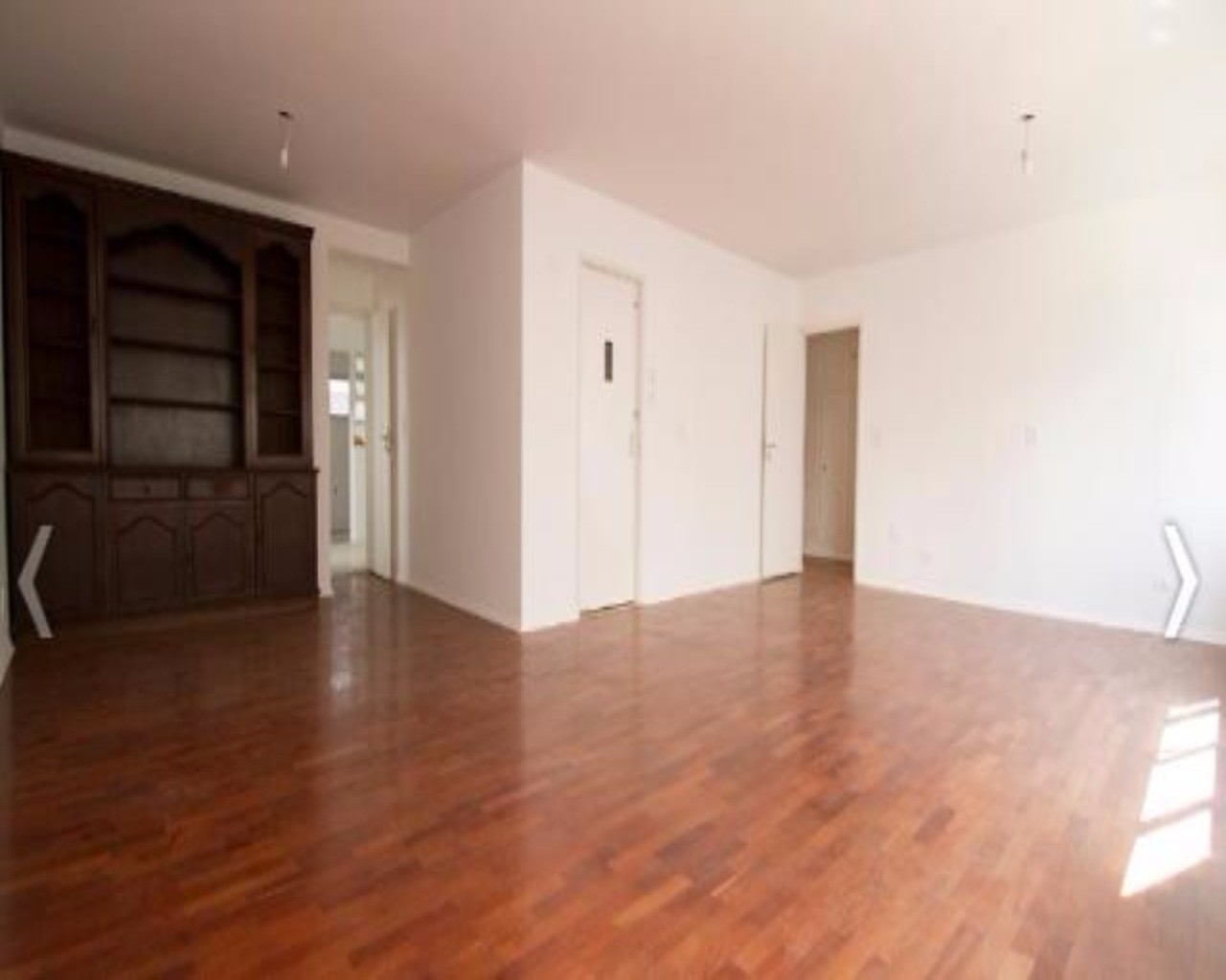 Apartamento para alugar com 3 quartos, 189m² - Foto 1