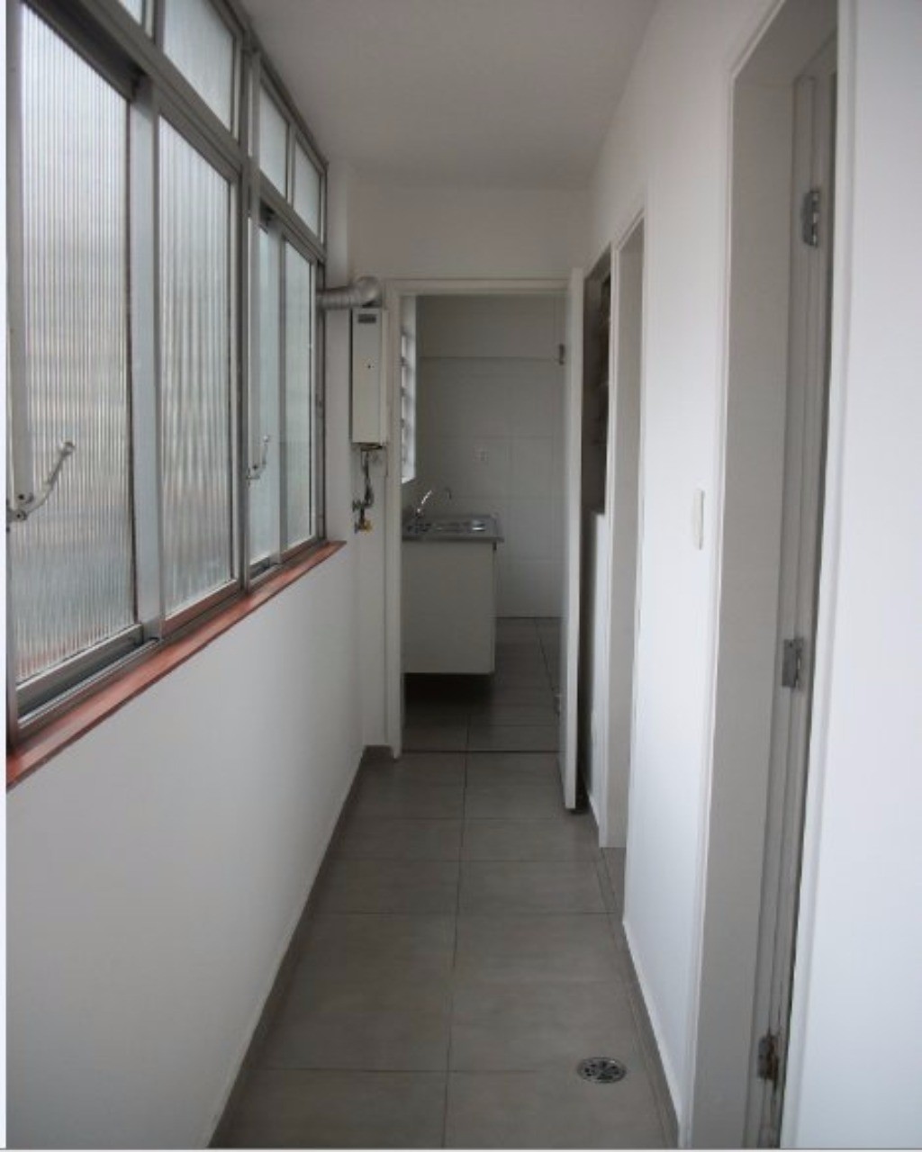 Apartamento para alugar com 2 quartos, 110m² - Foto 9