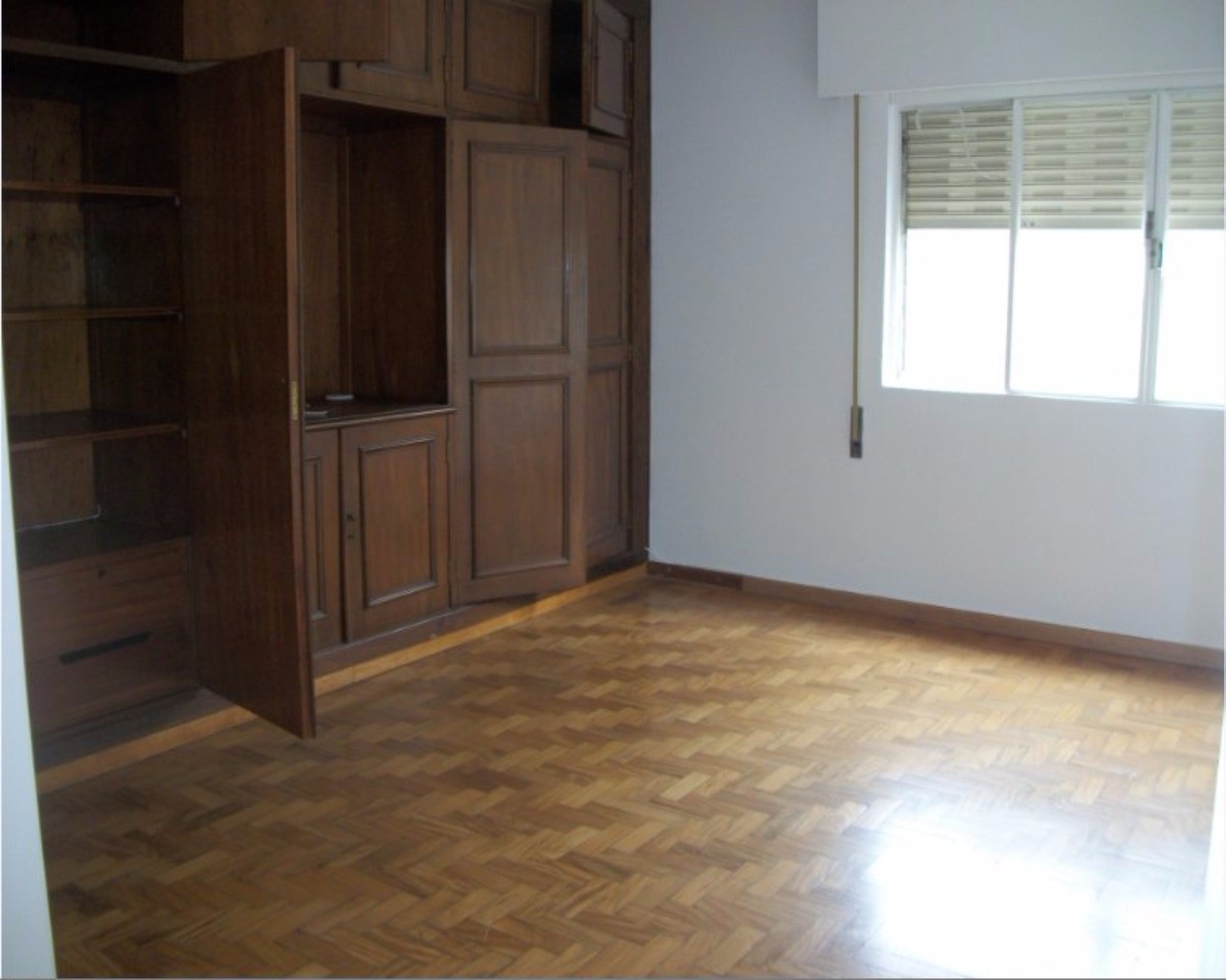 Apartamento para alugar com 2 quartos, 110m² - Foto 13