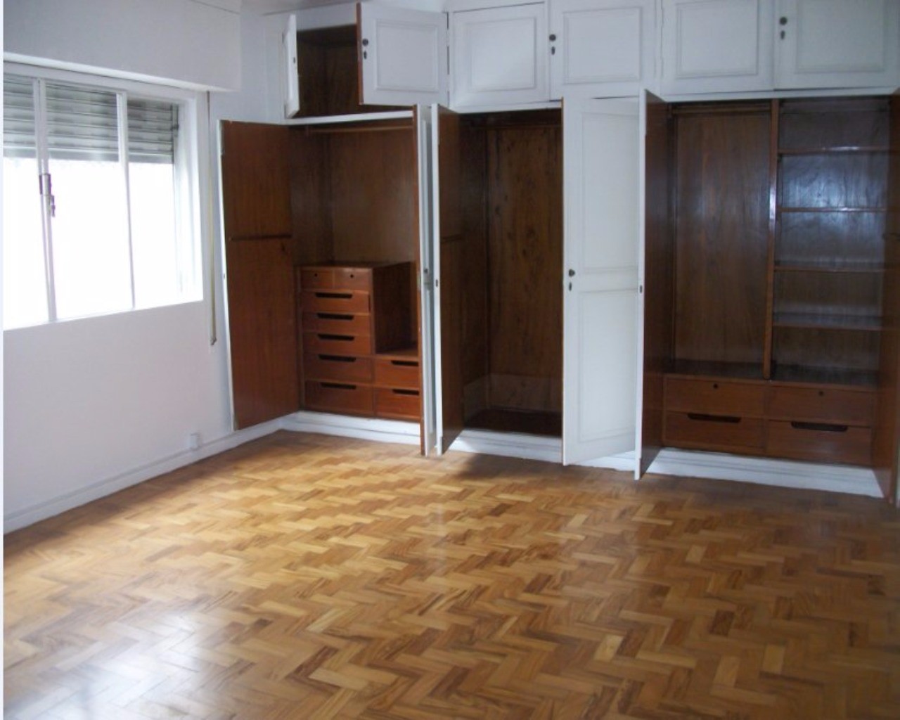 Apartamento para alugar com 2 quartos, 110m² - Foto 16