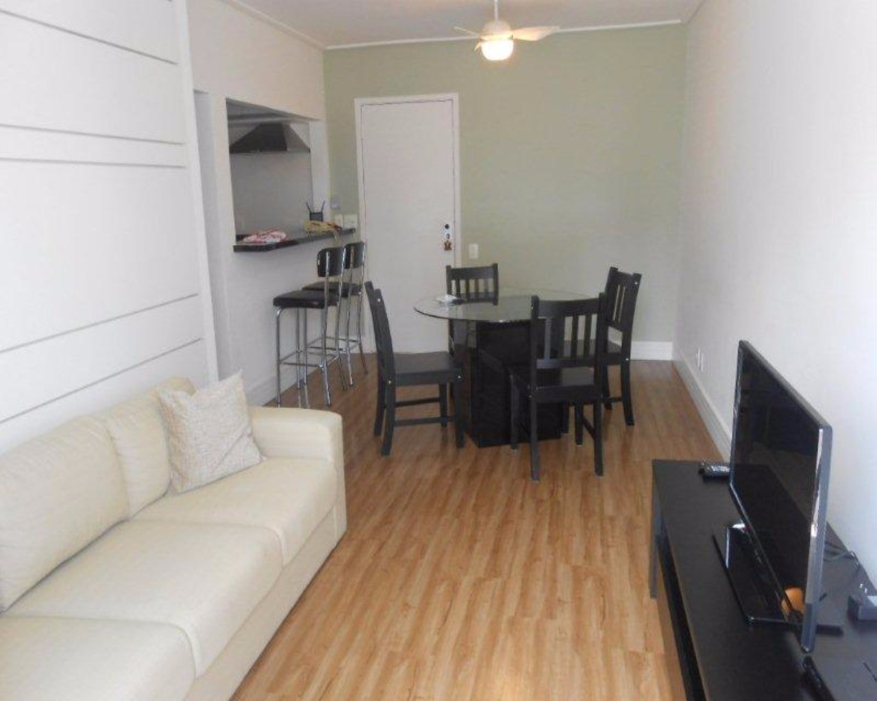 Apartamento para alugar com 1 quarto, 45m² - Foto 1