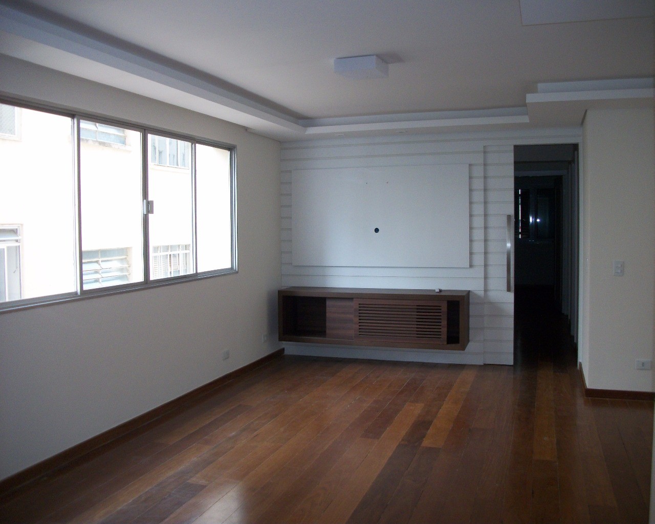 Apartamento para alugar com 3 quartos, 150m² - Foto 1