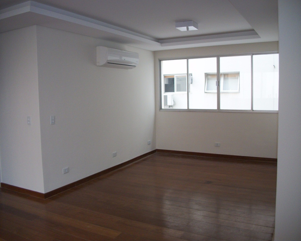 Apartamento para alugar com 3 quartos, 150m² - Foto 3