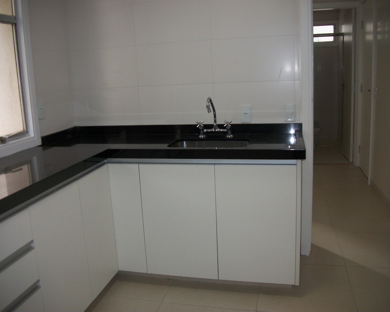 Apartamento para alugar com 3 quartos, 150m² - Foto 15