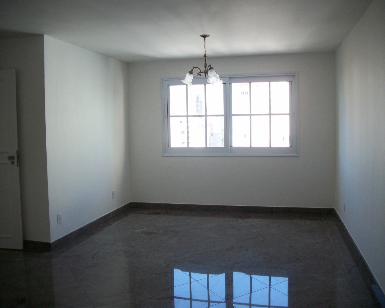 Apartamento para alugar com 2 quartos, 100m² - Foto 10