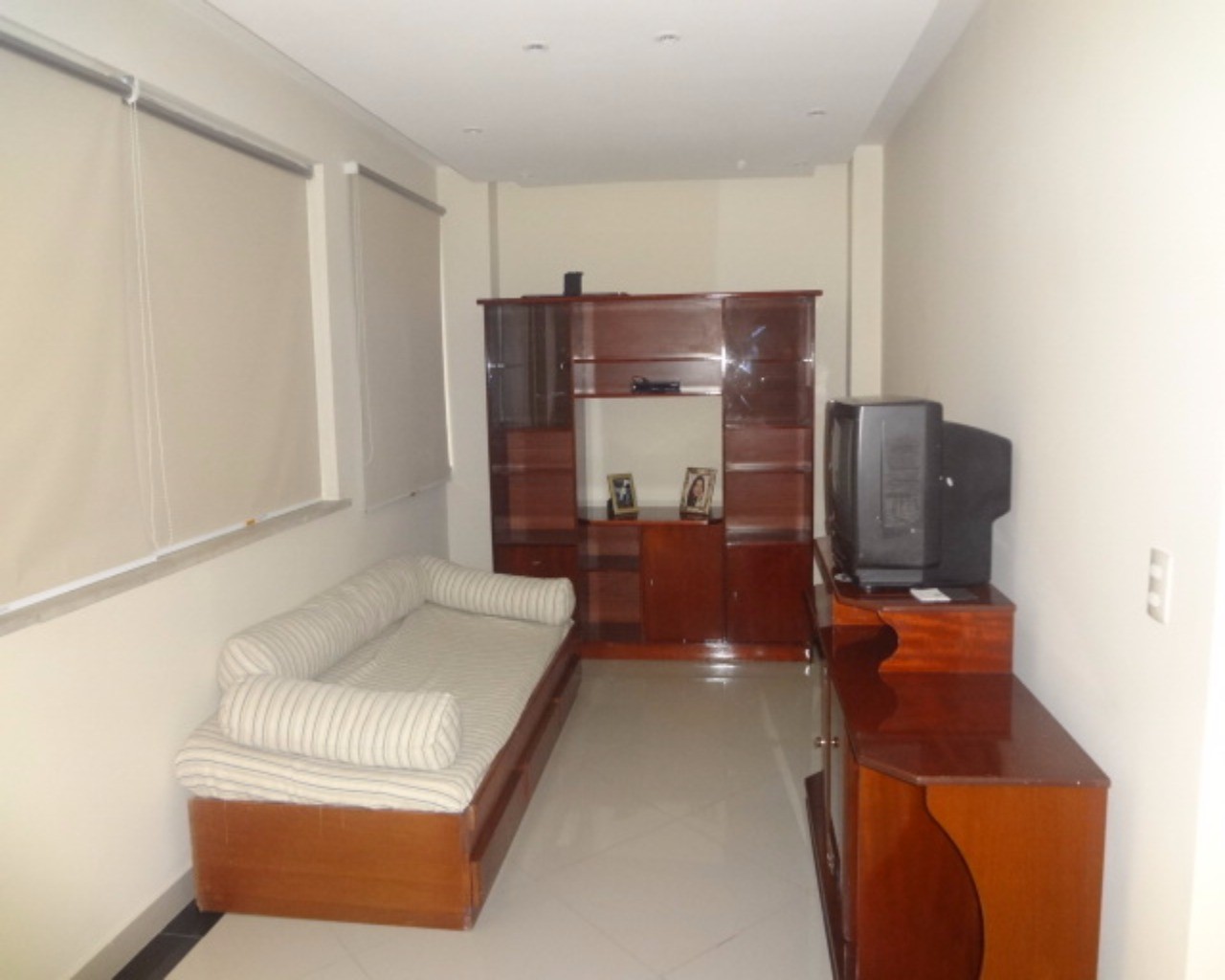 Apartamento para alugar com 4 quartos, 140m² - Foto 4