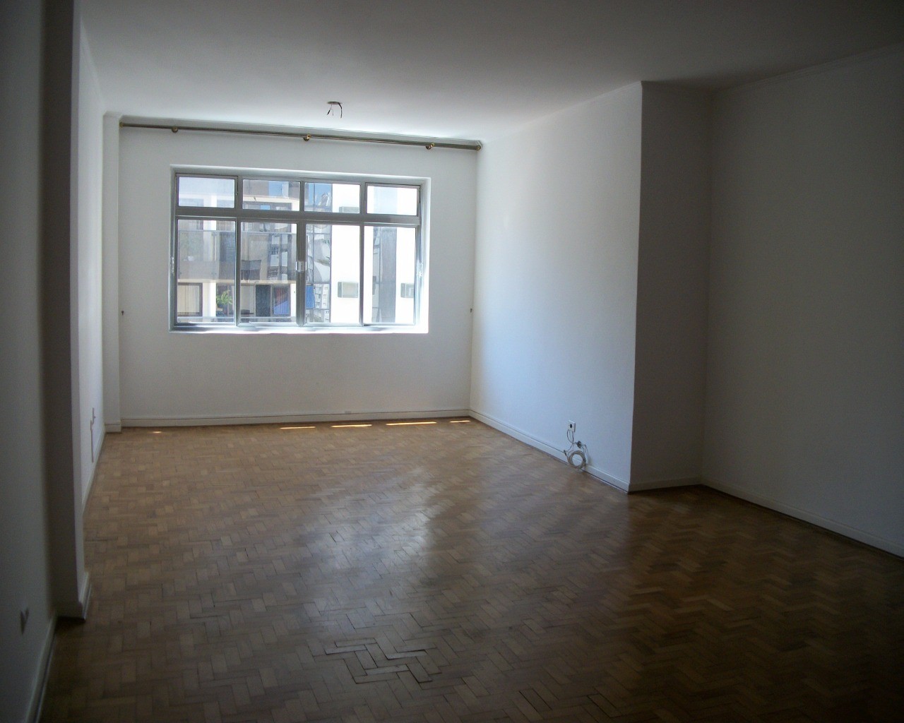 Apartamento para alugar com 2 quartos, 102m² - Foto 2