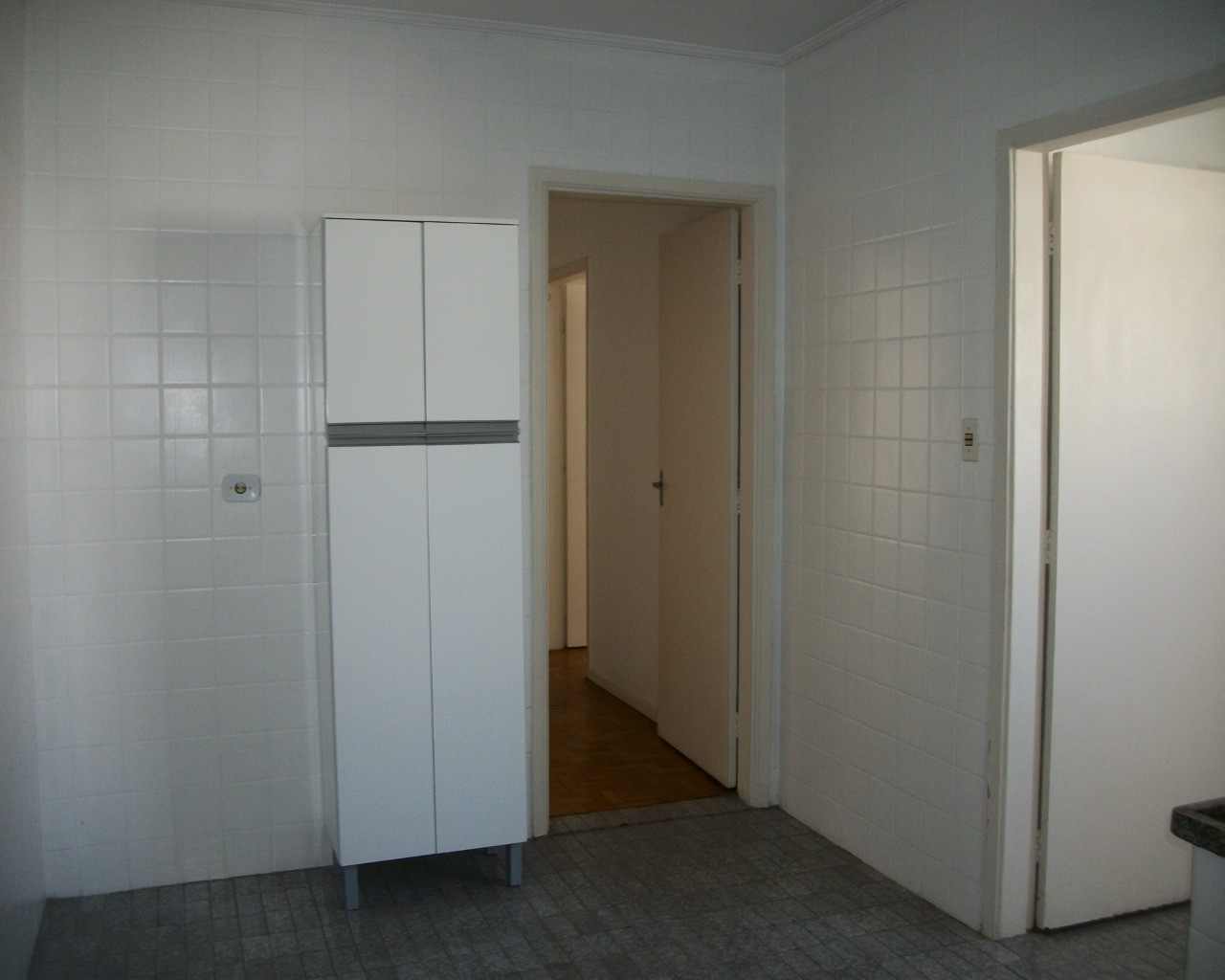 Apartamento para alugar com 2 quartos, 102m² - Foto 8