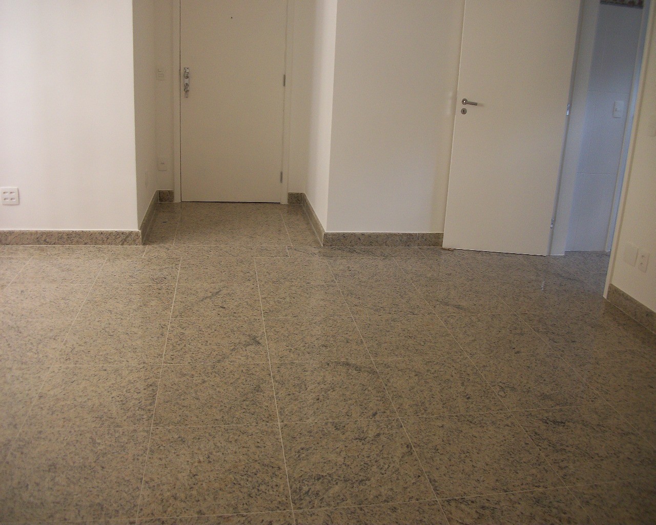 Apartamento para alugar com 2 quartos, 120m² - Foto 12