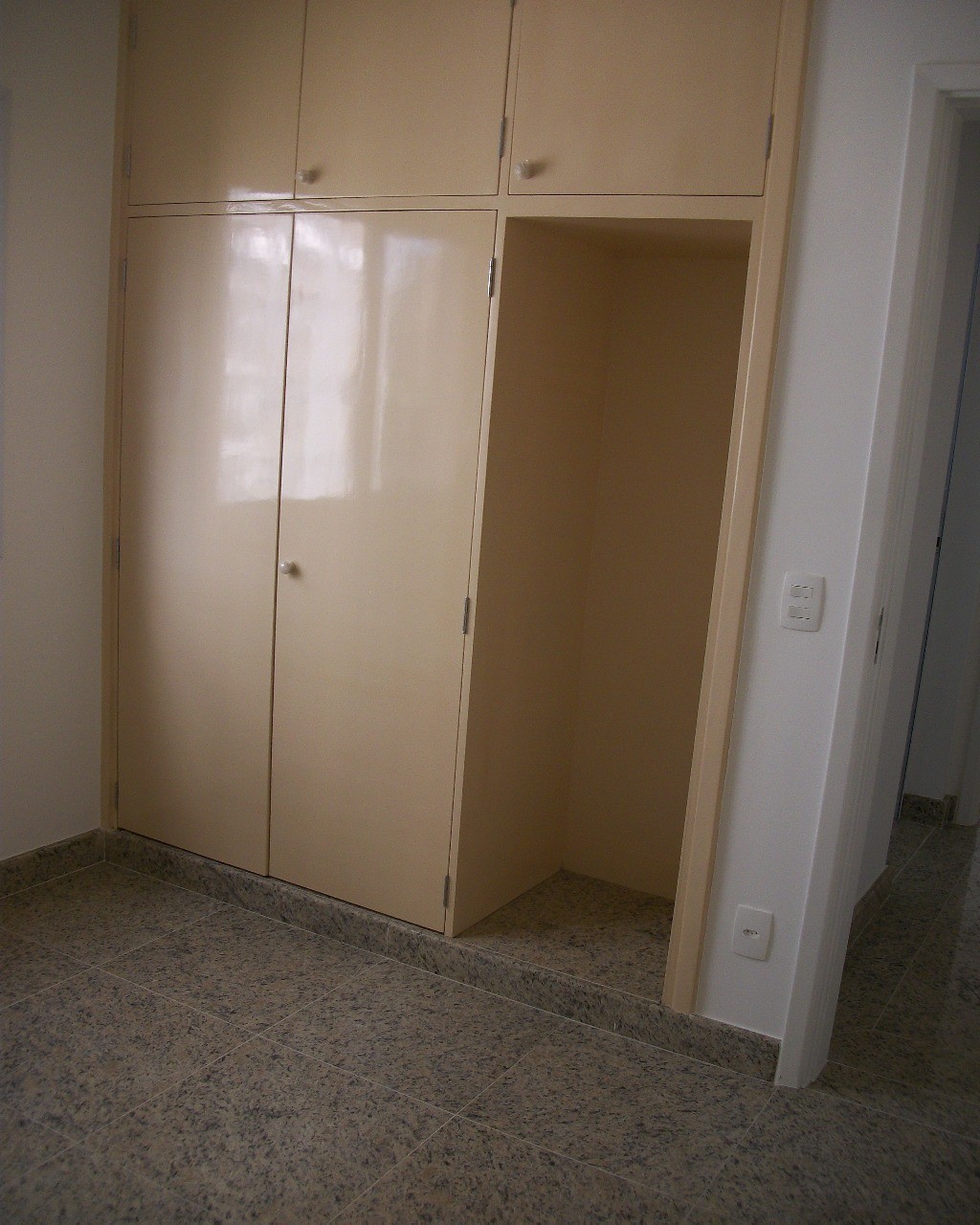 Apartamento para alugar com 2 quartos, 120m² - Foto 17