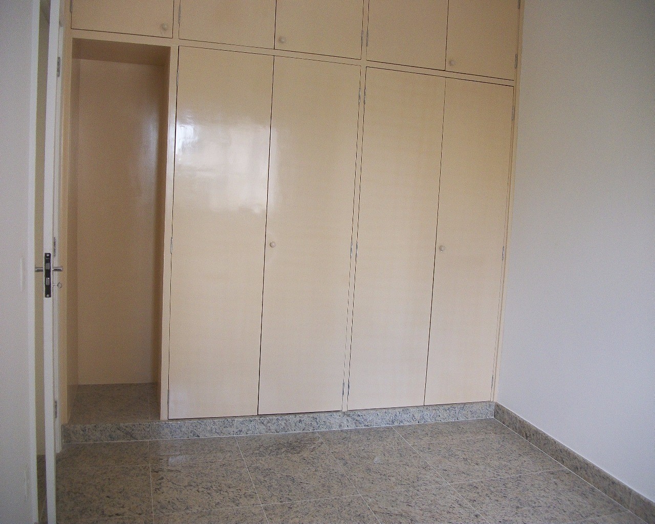 Apartamento para alugar com 2 quartos, 120m² - Foto 21