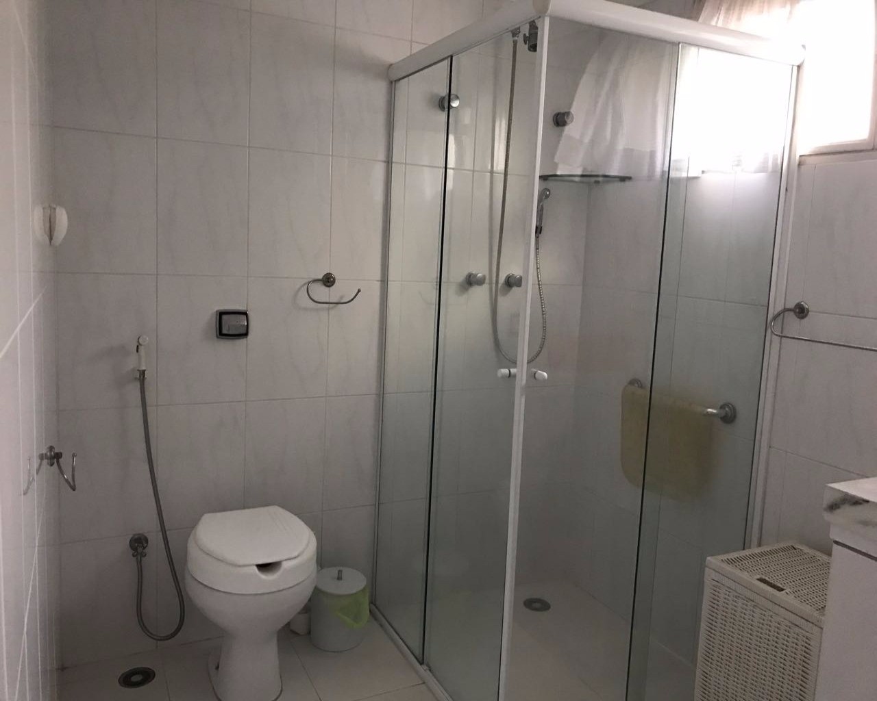 Apartamento para alugar com 3 quartos, 150m² - Foto 4